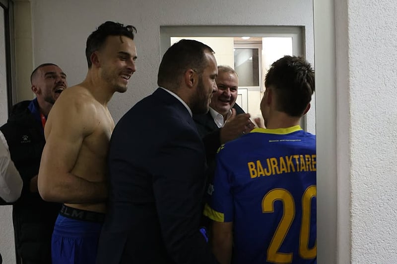 Vico Zeljković upao u svlačionicu Zmajeva: “Idemo hrabro do kraja na Svjetsko prvenstvo”