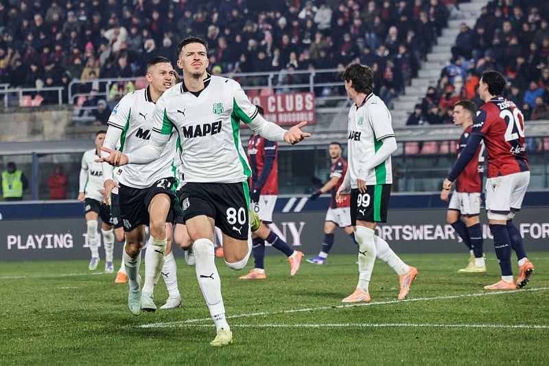 Iz Sassuola jasni: “Ne moramo prodati Muharemovića, a više ekipa se raspituje za njega” Iz Sassuola jasni: “Ne moramo prodati Muharemovića, a više ekipa se raspituje za njega”