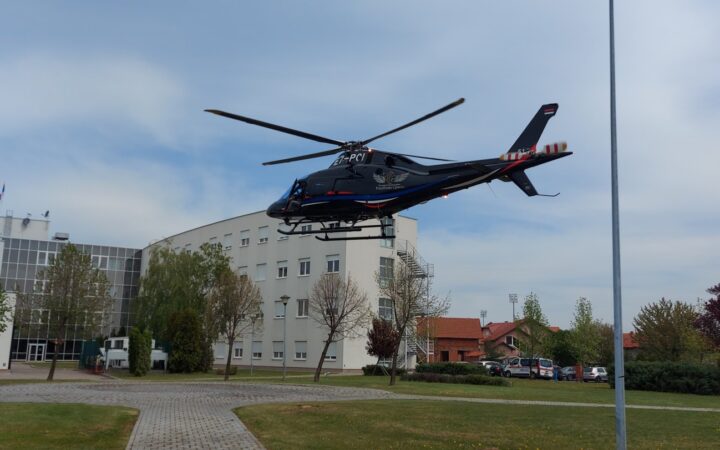 Helikopterom MUP-a Srpske spasavani životi: Dvoje djece hitno prebačeno u Beograd