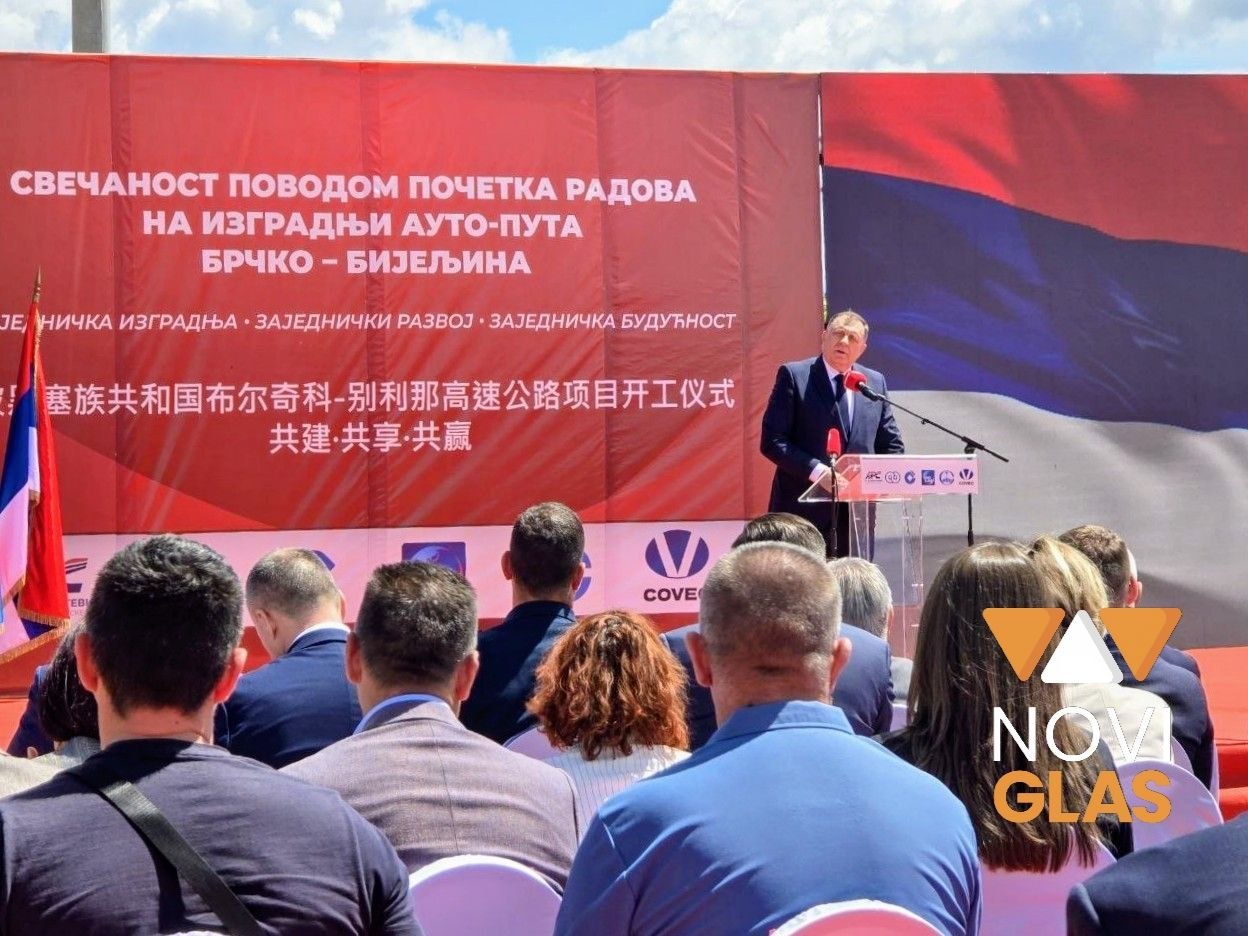 (FOTO/VIDEO) Dodik na početku radova nove dionice auto-puta: Zbog Srbije i naše ljubavi prema njoj gradimo poveznicu